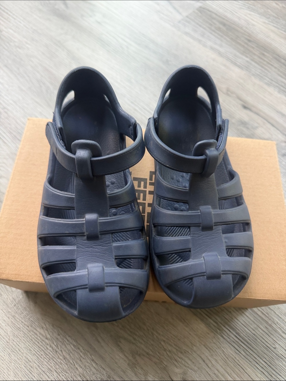 Sandals, water shoes
